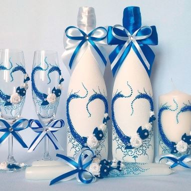 Свадебный набор сине-белое сердечко с бисером